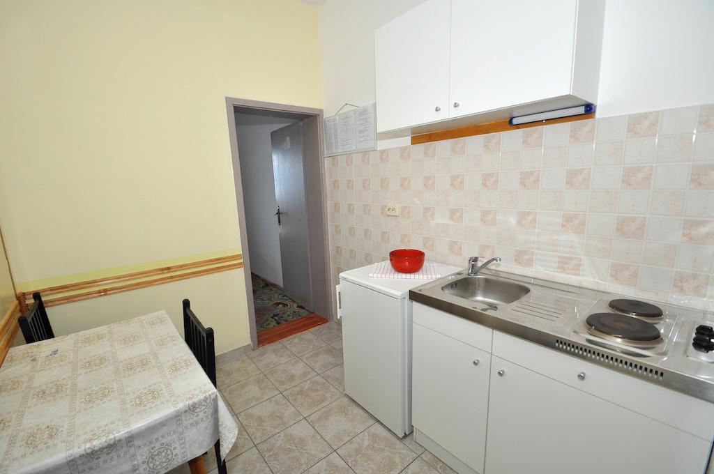 Apartments Davor Ceko Jesenice  Szoba fotó